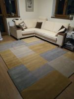 Ručně všívaný kusový koberec Abstract Collage Ochre/Natural - 90x150 cm
