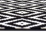 Kusový koberec Hamla 105477 Black Cream - 160x230 cm