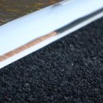 Ručně všívaný kusový koberec Asra wool černá - 60x110 cm