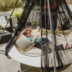 Houpačka Hangout Pod SET tmavě modrý (černá lana a stojan) Houpačka Hangout Pod SET tmavě modrý (černá lana a stojan)