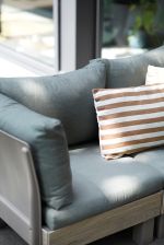 ELEMENTS SIGNATURE zahradní plastové křeslo - walnut ELEMENTS SIGNATURE zahradní plastové křeslo - walnut