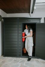 ESSENTIAL 6x4 domek tmavě šedá/černá