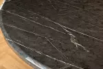 Kulatý jídelní stůl ELEGANCIA 130 CM černá/chrom umělý mramor