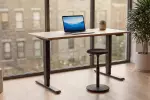 Výškově nastavitelný kancelářský stůl OAK DESK 140 CM dubový vzhled Výškově nastavitelný kancelářský stůl OAK DESK 140 CM dubový vzhled