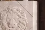 Vysoká komoda LION 3D 120 CM krémová masiv mango Vysoká komoda LION 3D 120 CM krémová masiv mango