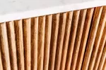 Komoda TRES CHIC 105 CM bílá/přírodní mramor/masiv mango