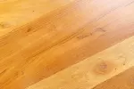 Konferenční stolek SPIN 90 CM masiv akácie honey