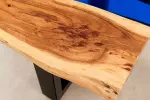 Konferenční stolek LIQUID 110 CM masiv akácie/modrý epoxidový pás