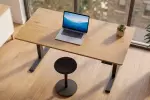 Výškově nastavitelný kancelářský stůl OAK DESK 160 CM dubový vzhled Výškově nastavitelný kancelářský stůl OAK DESK 160 CM dubový vzhled