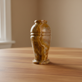 Onyx Váza s vybroušenými proužky Onyx Váza s vybroušenými proužky