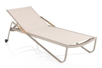 DIAMOND hliníkové lehátko s teakovými područkami - taupe / béžová DIAMOND hliníkové lehátko s teakovými područkami - taupe / béžová